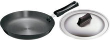Load image into Gallery viewer, HAWKINS FUTURA HARD ANODISED INDUCTION FRYING PAN WITH STEEL LID, 25CM IAF25S - KOCHEN ESSENTIAL