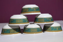 Load image into Gallery viewer, DURADINE MELAMINE DINNER SET, 40 PCS, MODERN GREEN - KOCHEN ESSENTIAL