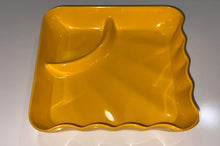 Load image into Gallery viewer, MILTON SNAKE PLATE SMALL - KOCHEN ESSENTIAL
