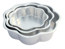 Load image into Gallery viewer, LAKSHITA ALUMINIUM CAKE MOULD / CAKE TIN SET OF 3 - KOCHEN ESSENTIAL
